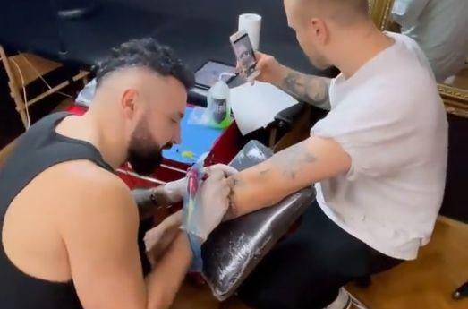 Jala Brat se počeo baviti tetoviranjem