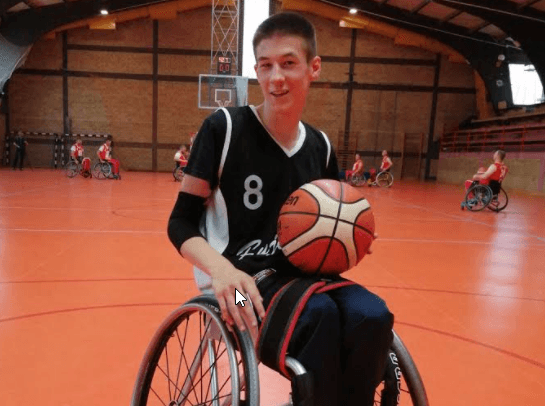Rosuljaš: Već tri godine se bavi košarkom u bijeljinskom Klubu košarke u kolicima - Avaz