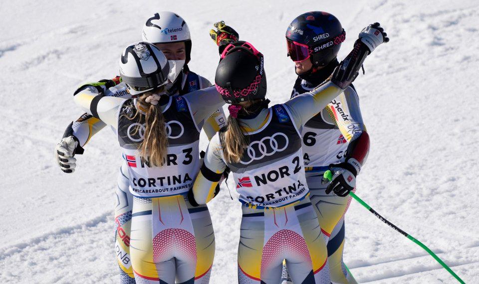 Norveškoj ekipno zlato na SP-u u alpskom skijanju