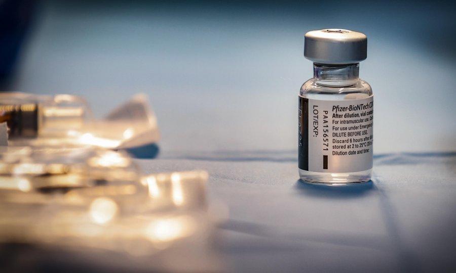"Pfizer": Južnoafrički soj koronavirusa značajno smanjuje razinu antitijela