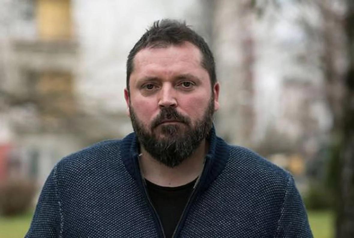 Bursać: Dok Mesud Keranović iz Cazina obnavlja pravoslavnu crkvu, na drugom kraju zemlje ljudska bijeda puca u srušenu pa obnovljenu Aladža džamiju