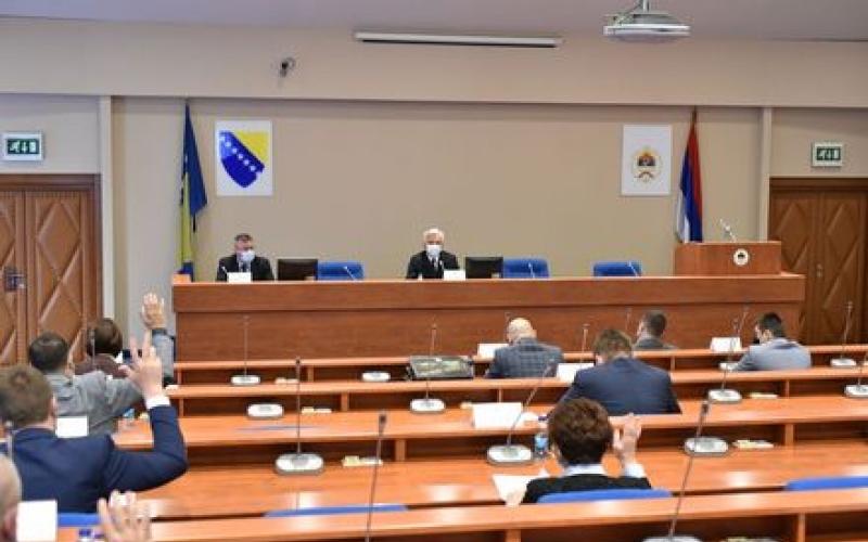 NS RS zakazala posebnu sjednicu: OHR treba zatvoriti, Dodiku odobreno obraćanje od 90 minuta