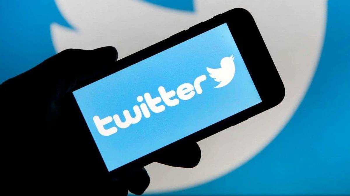 Russia gives Twitter one month to remove 'banned' content
