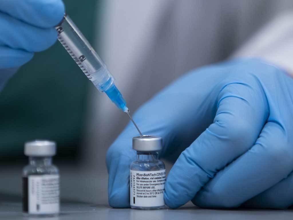 Palestinians receive first batch of UN vaccines