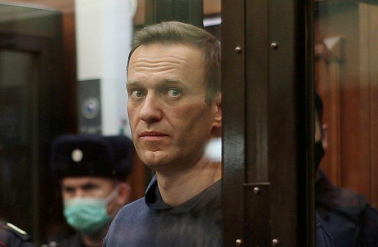 Jailed Kremlin critic Navalny announces hunger strike