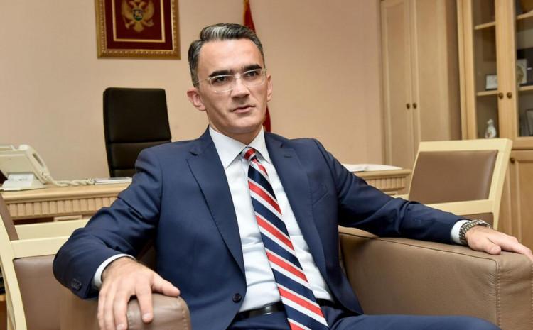 Leposavić: Ministar pravde i ljudskih i manjinskih prava Crne Gore - Avaz