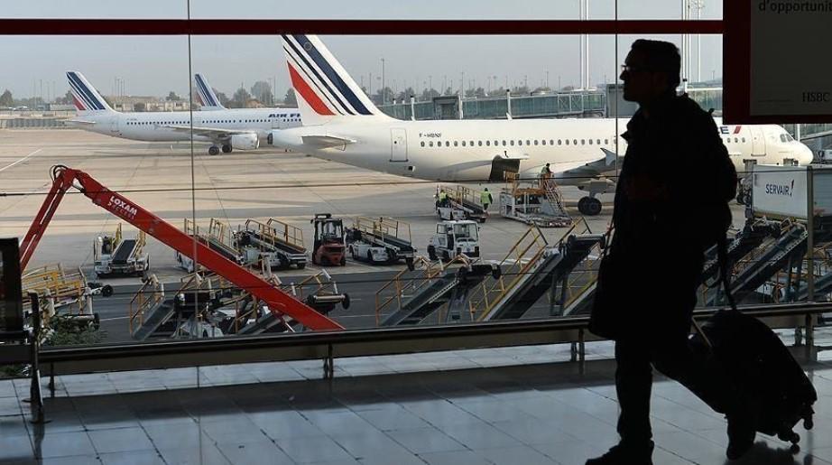 Le Maire said the state has provided 7 billion euros ($8.23 billion) worth of aid to the company so far and that they expect Air France to reduce its carbon dioxide emissions and become the world leader in this regard - Avaz
