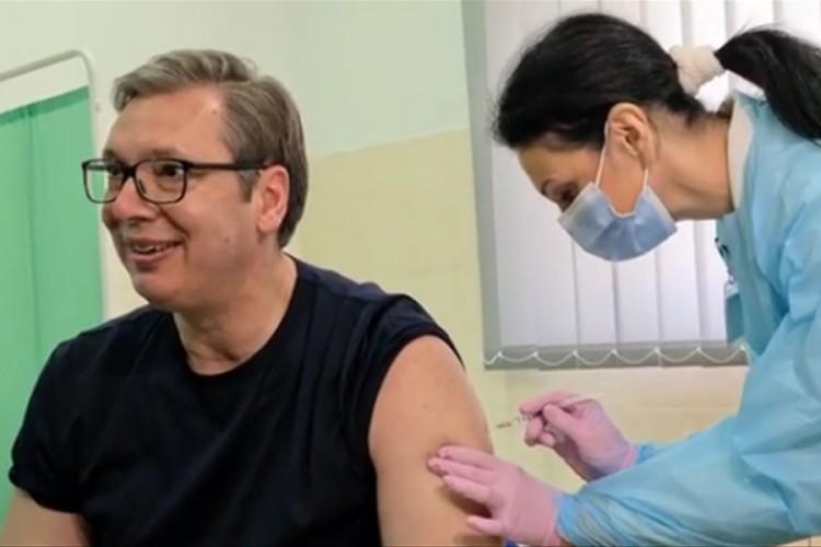 Aleksandar Vučić se vakcinisao protiv koronavirusa