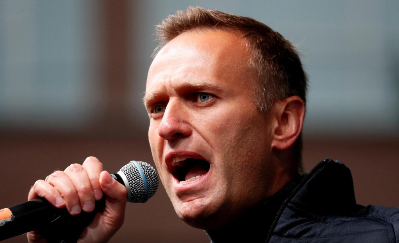 Russian opposition figure Alexei Navalny delivers a speech during a rally to demand the release of jailed protesters, who were detained during opposition demonstrations for fair elections, in Moscow, Russia September 29, 2019. - Avaz