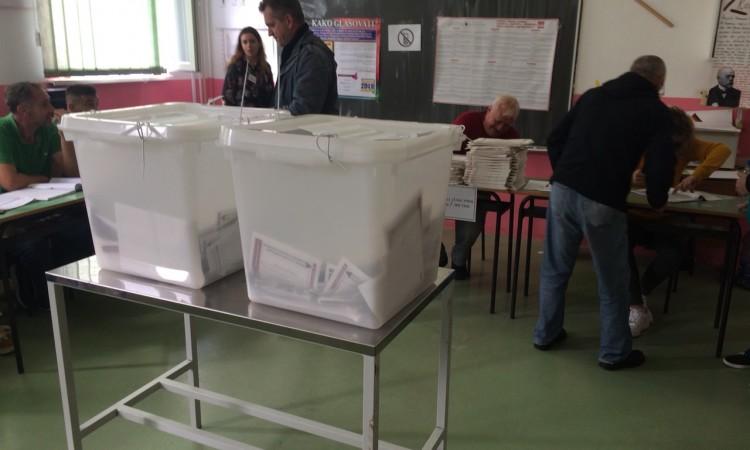 CIK BiH: Mujo Sofradžija dobio najviše glasova u Ustikolini, Arnaut ima tri glasa manje