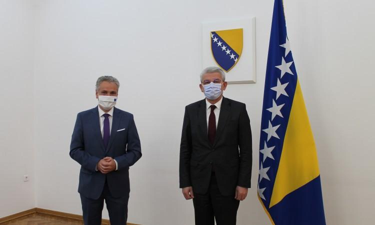 Sattler to Džaferović: Vaccines secured through the EU to arrive in early May