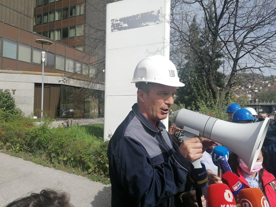 Sinan Husić: Doći će vozovi puni rudara, hrabrih i odlučnih!
