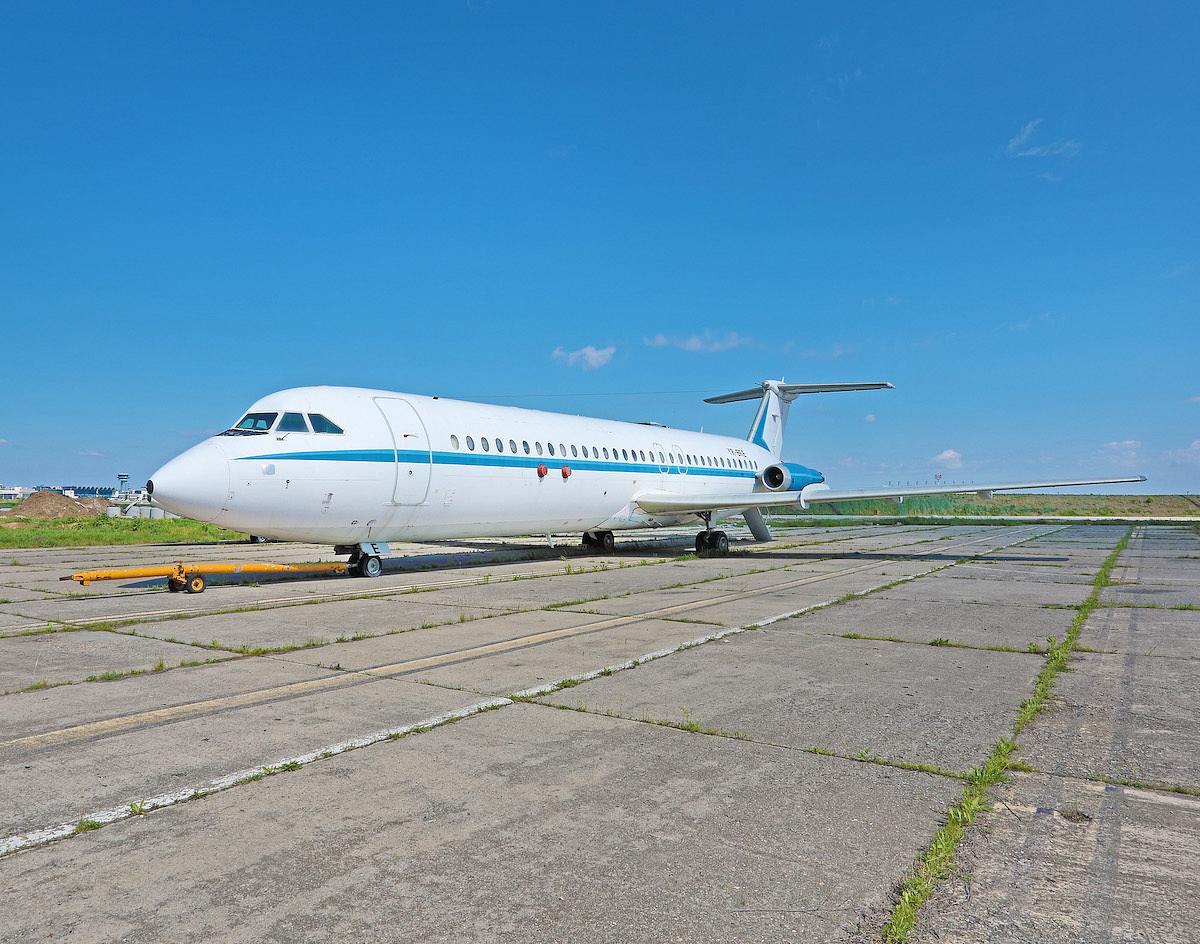 The Rombac Super One-Eleven plane, seen by Nicolae Ceausescu as a crowning achievement of Romanian industry, will have a starting price of 25,000 euros - Avaz