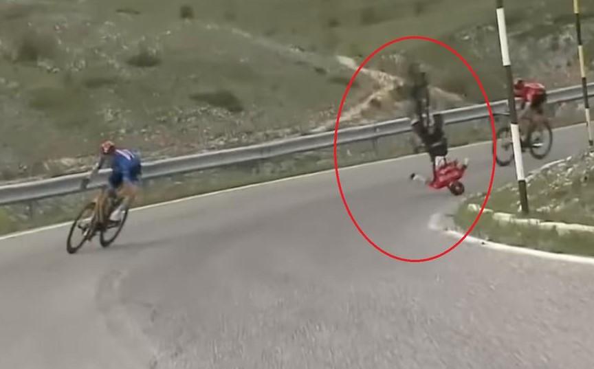 Slovenski biciklista doživio tešku nesreću, izgubio kontrolu i pao na glavu