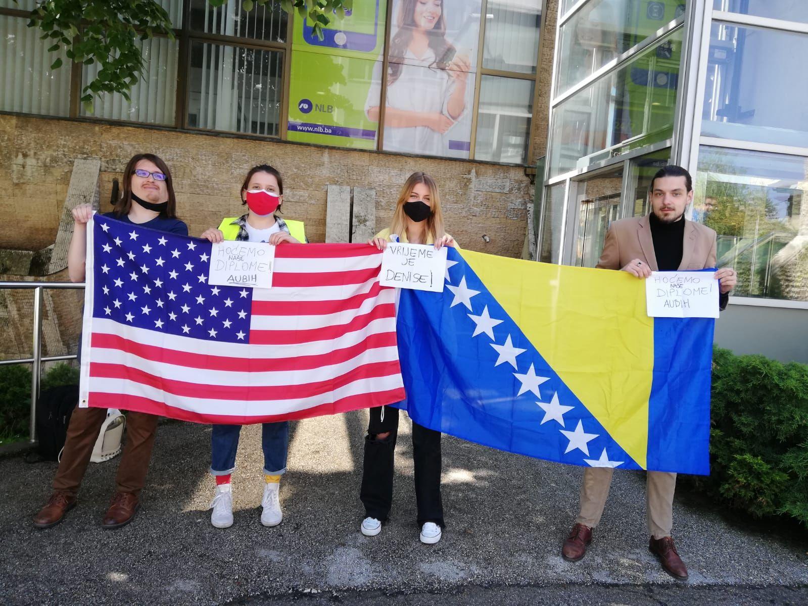 Studenti Američkog univerziteta protestirali u Tuzli: Denise Prciću dosta je reketiranja