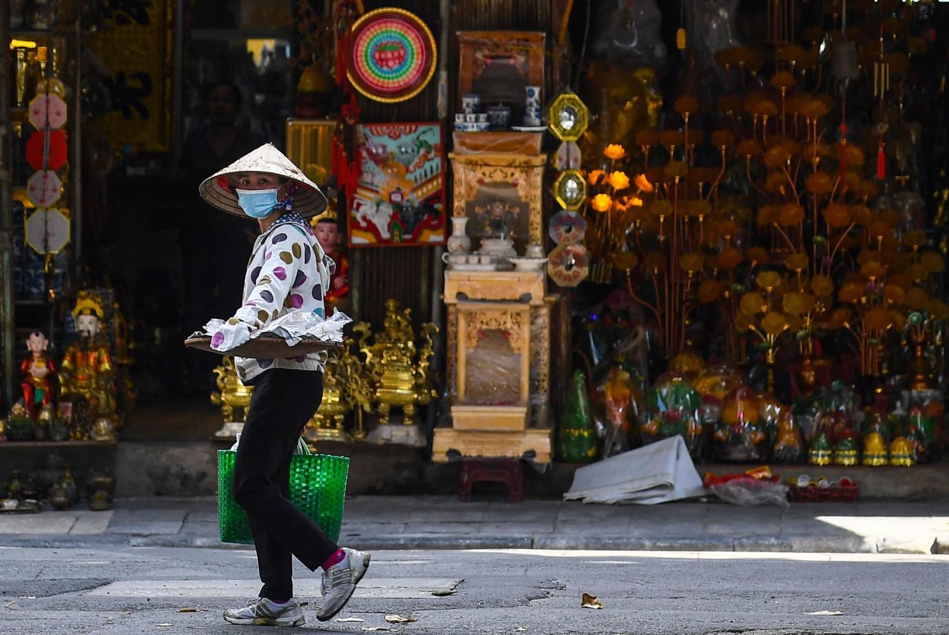 Vijetnam: Vlasti testiraju cijeli grad zbog novog soja koronavirusa