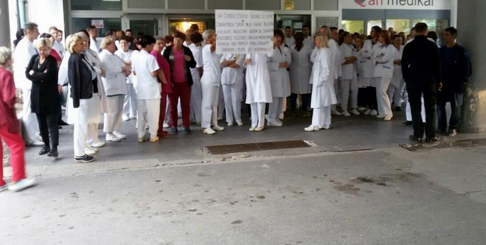 Doktori medicine i stomatologije danas odlučuju o novim protestima