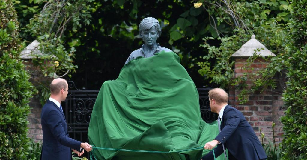 Princes William, Harry unveil new Diana statue at Kensington Palace