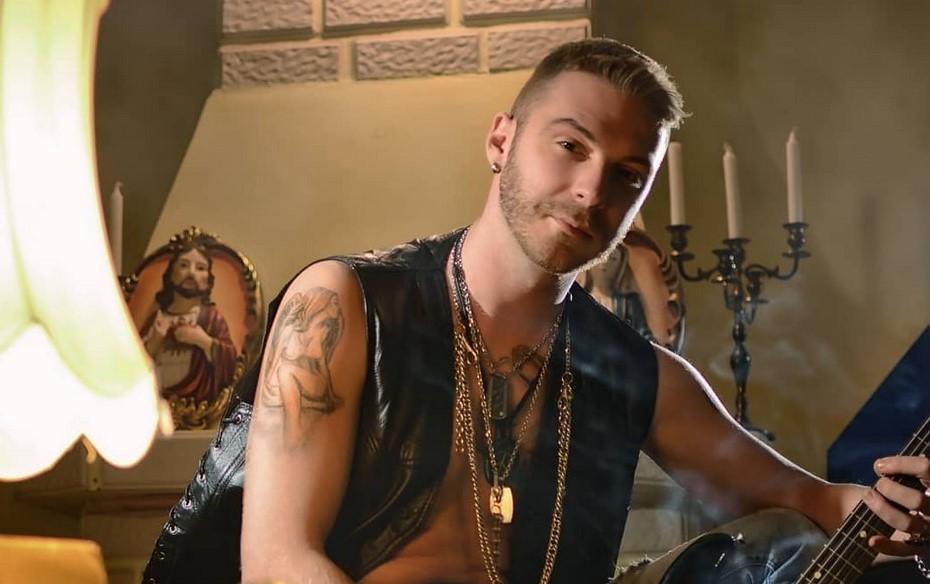 Ohridski roker Aleksandar Josifovski osvaja region rok baladom "Idi"