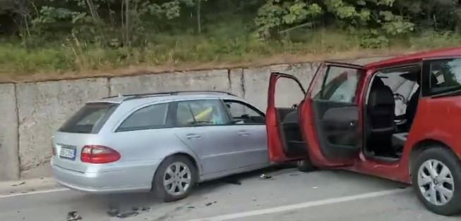 Teška nesreća u mjestu Raštelica: Sudar dva vozila