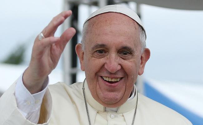 Papa Franjo napustio bolnicu