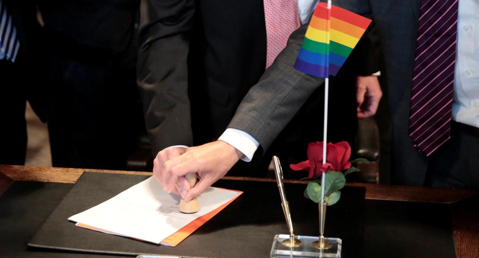 Crnogorski matičari prošli obuku za sklapanje LGBT brakova