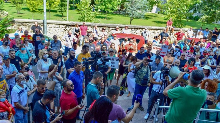 Protesti u Podgorici: - Avaz