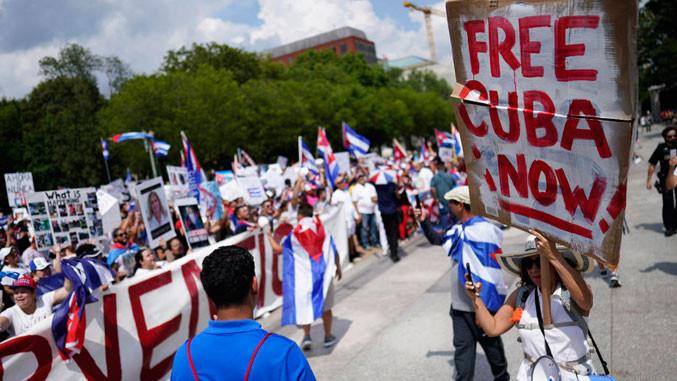 SAD i još 20 država osudile masovna hapšenja na Kubi