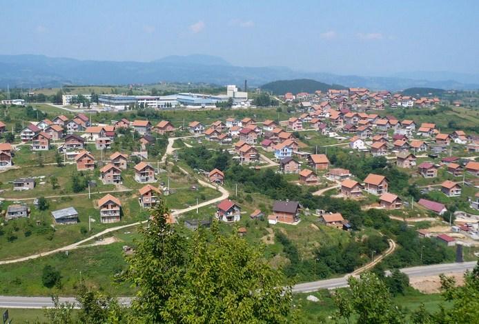 Načelnik Vlasenice želi graditi fabriku u centru, najavljeni protesti