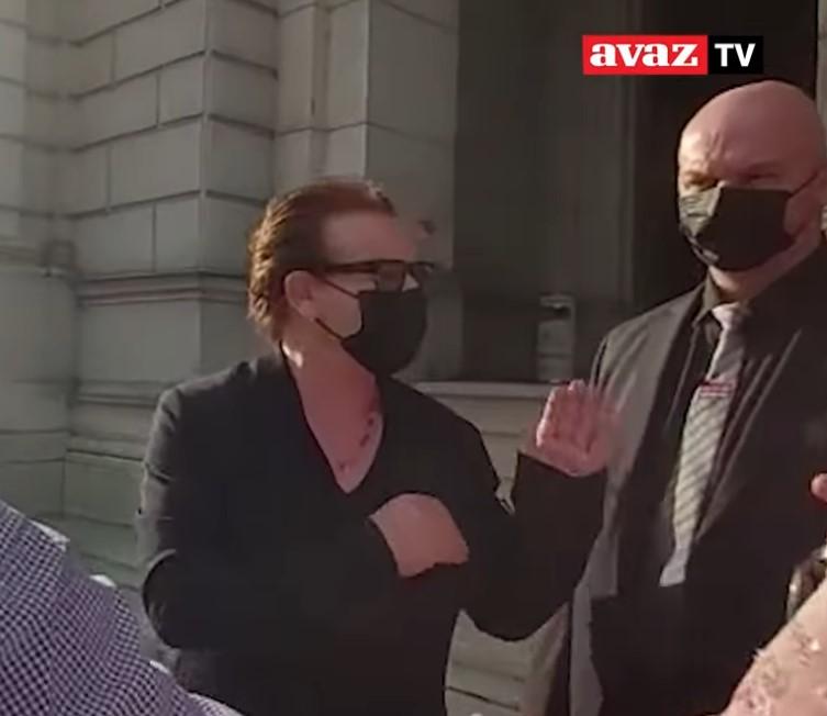 Ekskluzivni snimak: Gdje je otišao Bono Vox nakon izlaska iz Narodnog pozorišta
