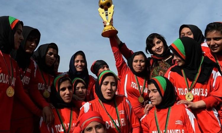 Ženska nogometna reprezentacija Afganistana - Avaz