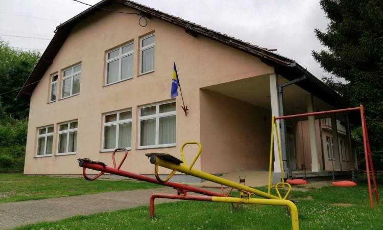 Bošnjačkim đacima u područnoj školi Liplje uskraćeno izučavanje bosanskog jezika