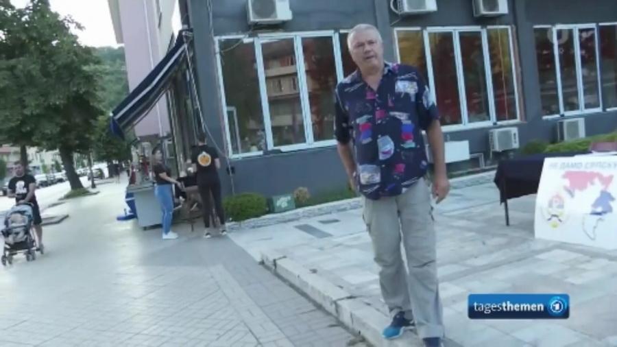 Snimali prilog o Šmitu u Foči: Mještanin nasrnuo na njemačke novinare i nazvao ih srbomrscima