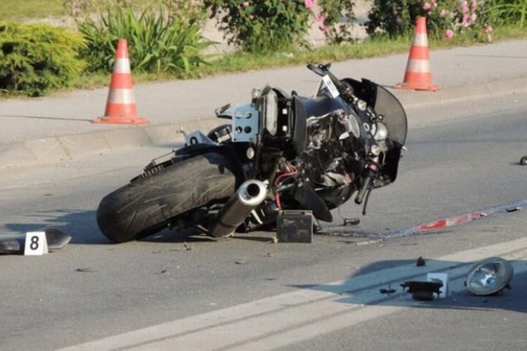 Motociklista teže povrijeđen u Boljakovom Potoku, obustavljen saobraćaj