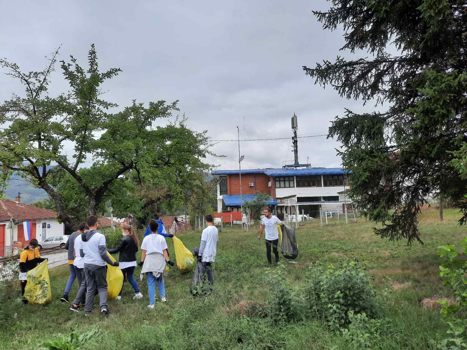 Aktivisti i građani u Rudom okupili se na Coca-Colinom projektu Od izvora do mora u akcije prikupljanja ambalažnog otpada - Avaz