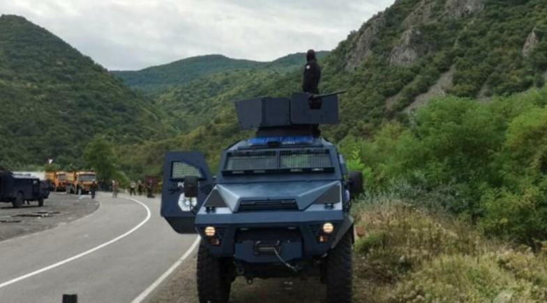 Srbijanski mediji dramatično izvještavaju: Specijalci ROSU na Jarinje dovezli oklopno vozilo s puškomitraljezom