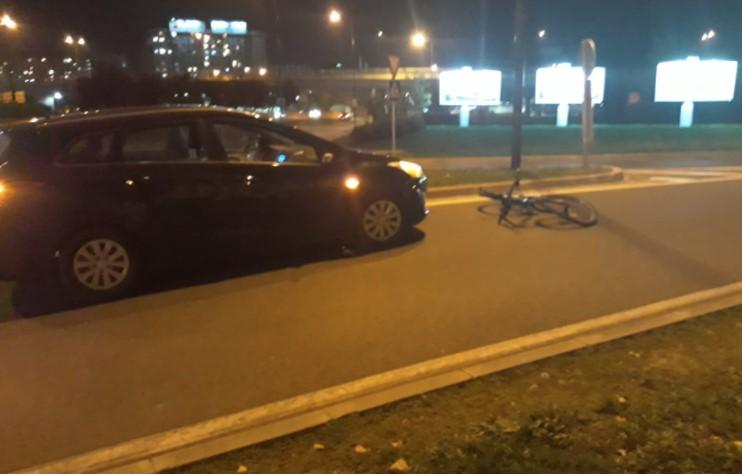 Automobilom udario biciklistu - Avaz