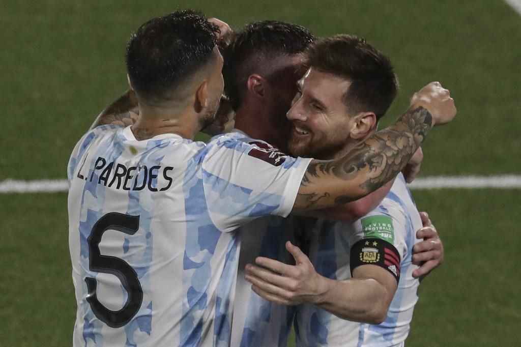 Veliki korak Argentine ka plasmanu u Katar 2022, Mesi i Martinez "razbili" Urugvaj