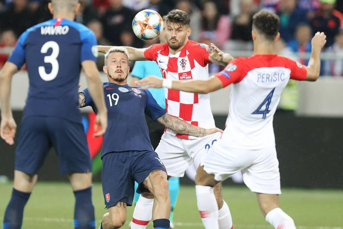 Hrvatska zakomplikovala svoju sudbinu, Turska došla do pobjede u 99. minuti