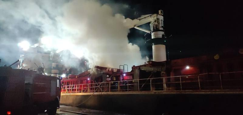 Požar u Luci Ploče: Vatrena stihija zahvatila brod
