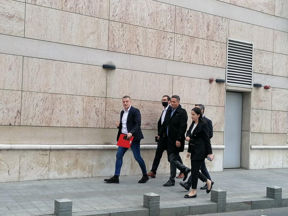 Delegacija SDP BiH na putu prema Satleru - Avaz