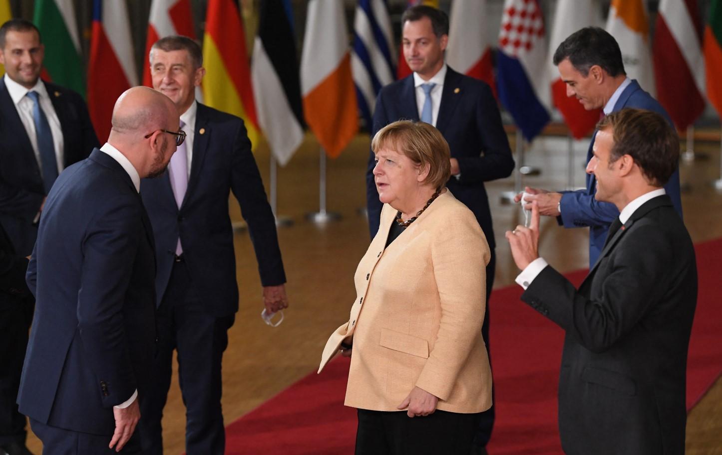 Čelnici EU srdačno se oprostili s Angelom Merkel