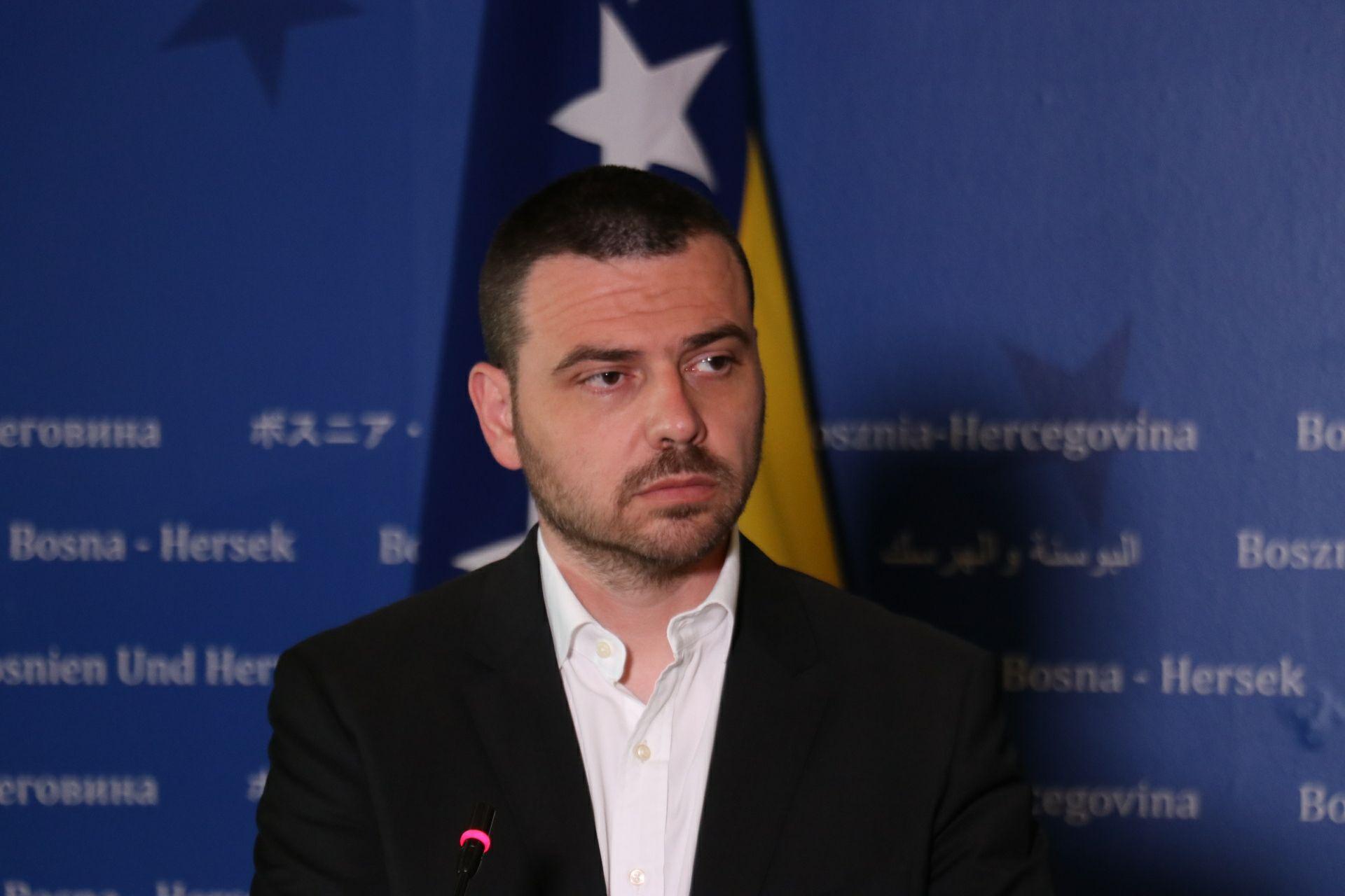 Magazinović: B&H is one step away from escalation because of Dodik