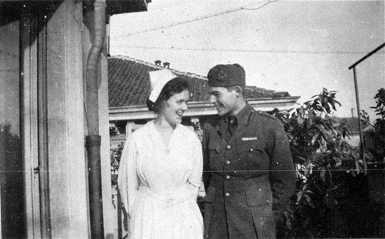 Ernest Hemingvej i Agnes von Kurovski - medicinska sestra, inspiracija za lik Katarine u kultnom romanu „Zbogom oružje“