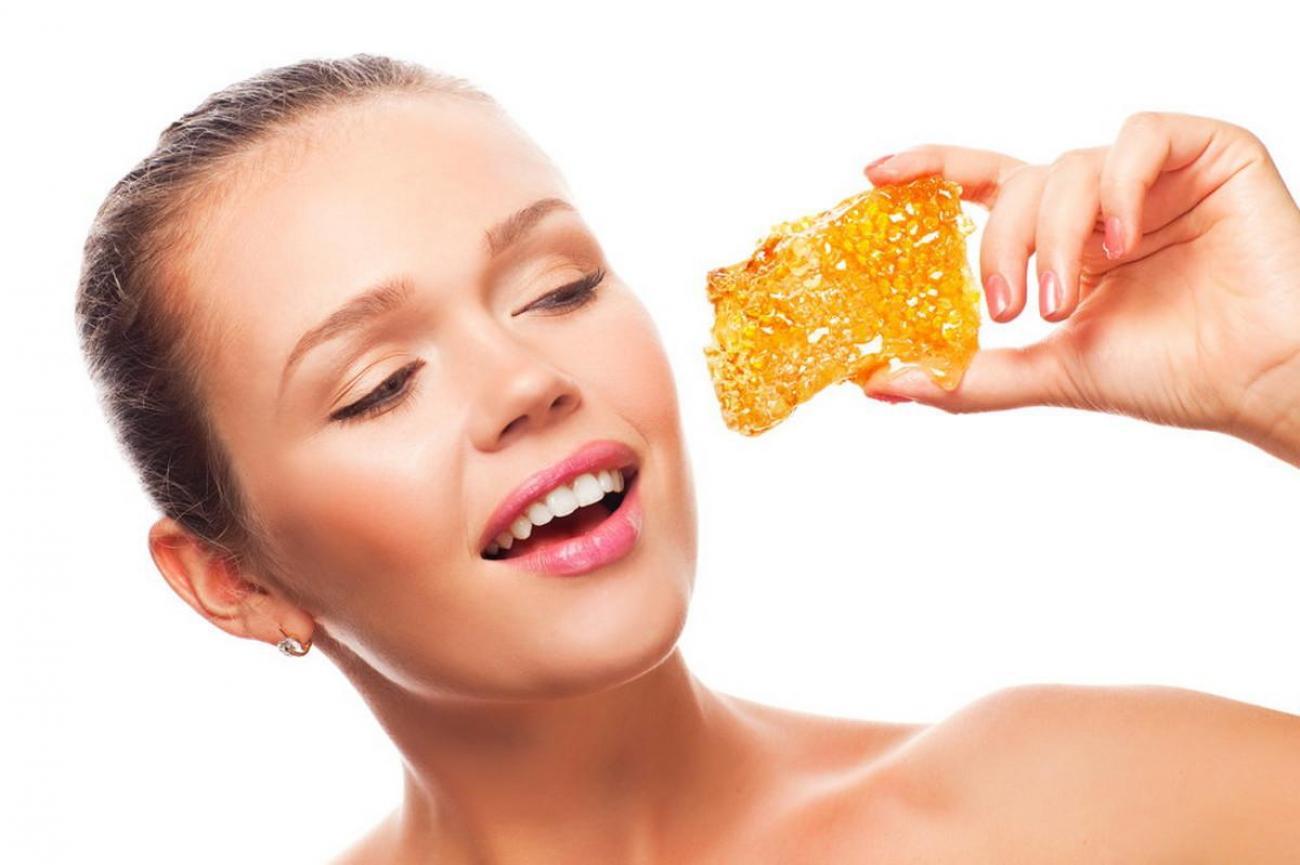 Med je odličan za kožu koja je sklona aknama - Avaz