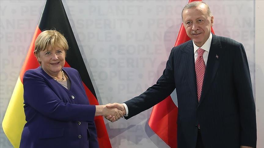 Erdoan i Merkel održali sastanak na marginama samita G20 u Rimu