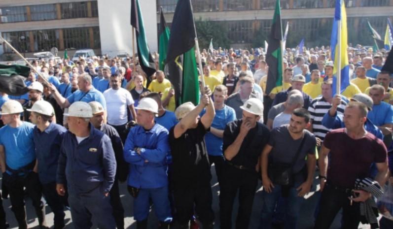 Sutra veliki protest rudara: 101 godina Husinske bune i 101 baklja ispred Vlade FBiH