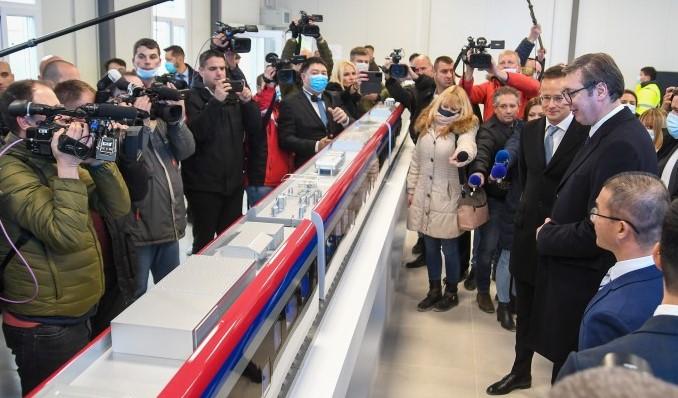 Vučić i Sijarto pokrenuli izgradnju brze pruge do Mađarske