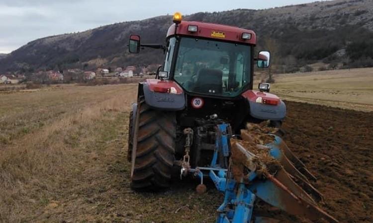 Šest miliona KM iz EU za podršku investicijama u poljoprivrednoj proizvodnji u BiH