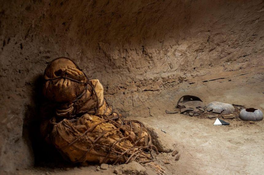 Peru: Arheolozi iskopali mumiju za koju se procjenjuje da je stara 800 godina